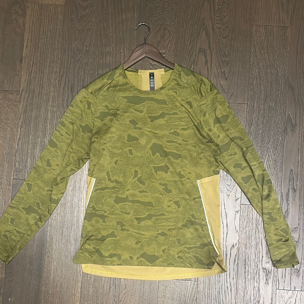 Lululemon Athletica Long Sleeve Tee in Olive Camo